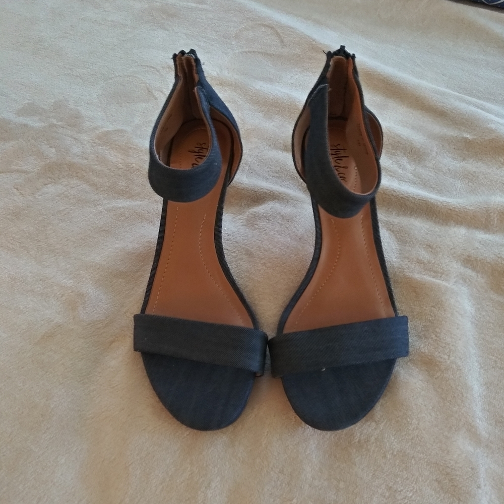 Shoes - Blue jean sandal